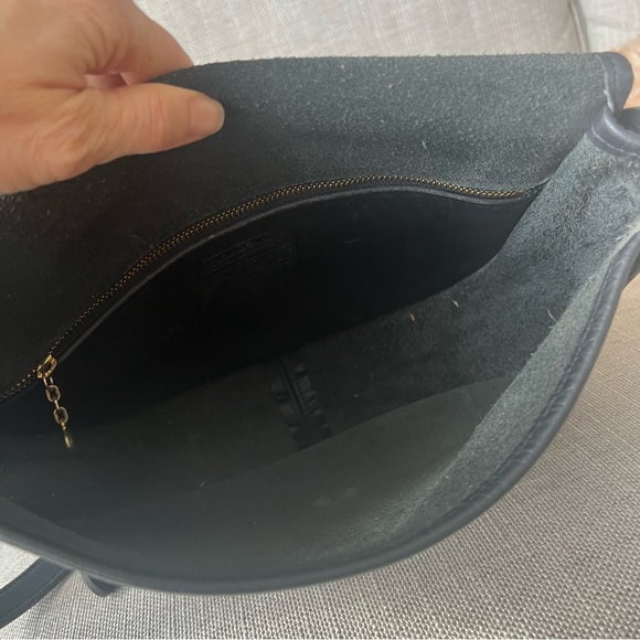 Vintage Coach 9790 City Bag Shoulder Bag Turnlock Crossbody Black Bag - Picture 10 of 16